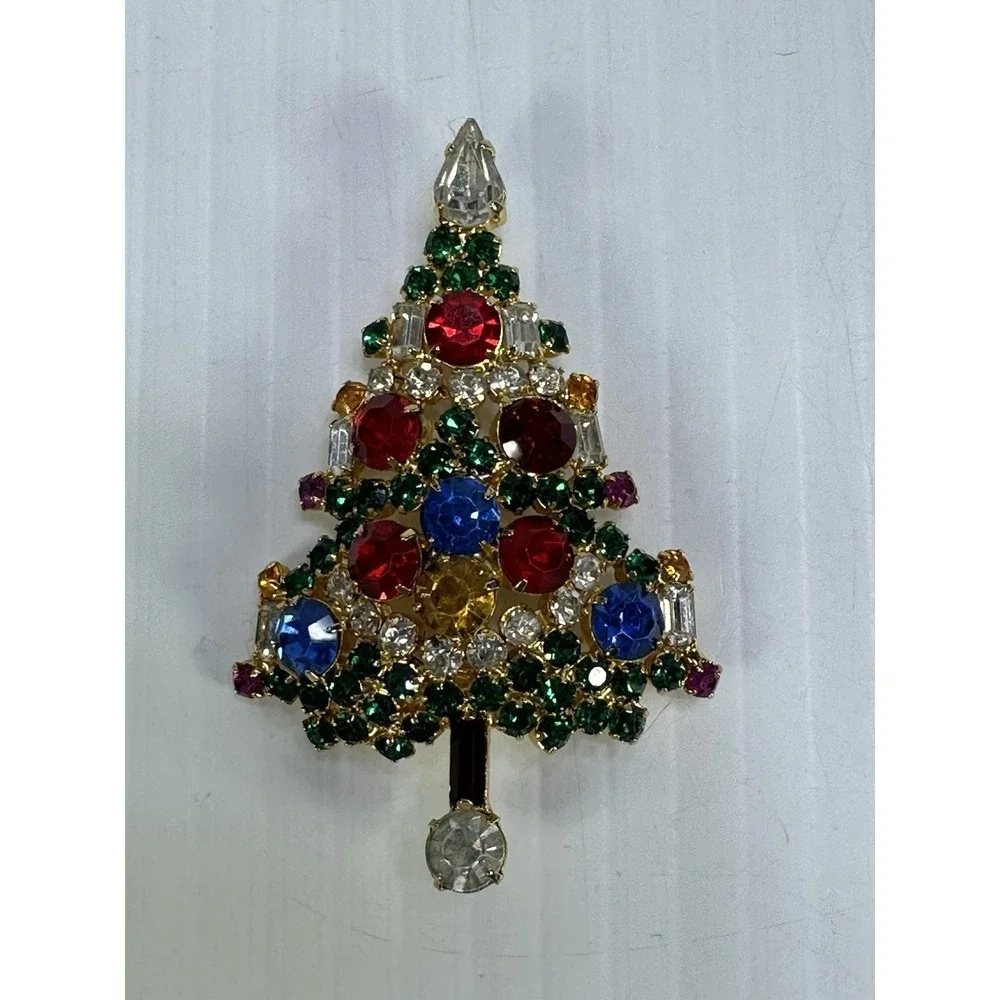 Vintage WARNER Gold Tone Multicolor Rhinestone CHRISTMAS TREE Pin Brooch